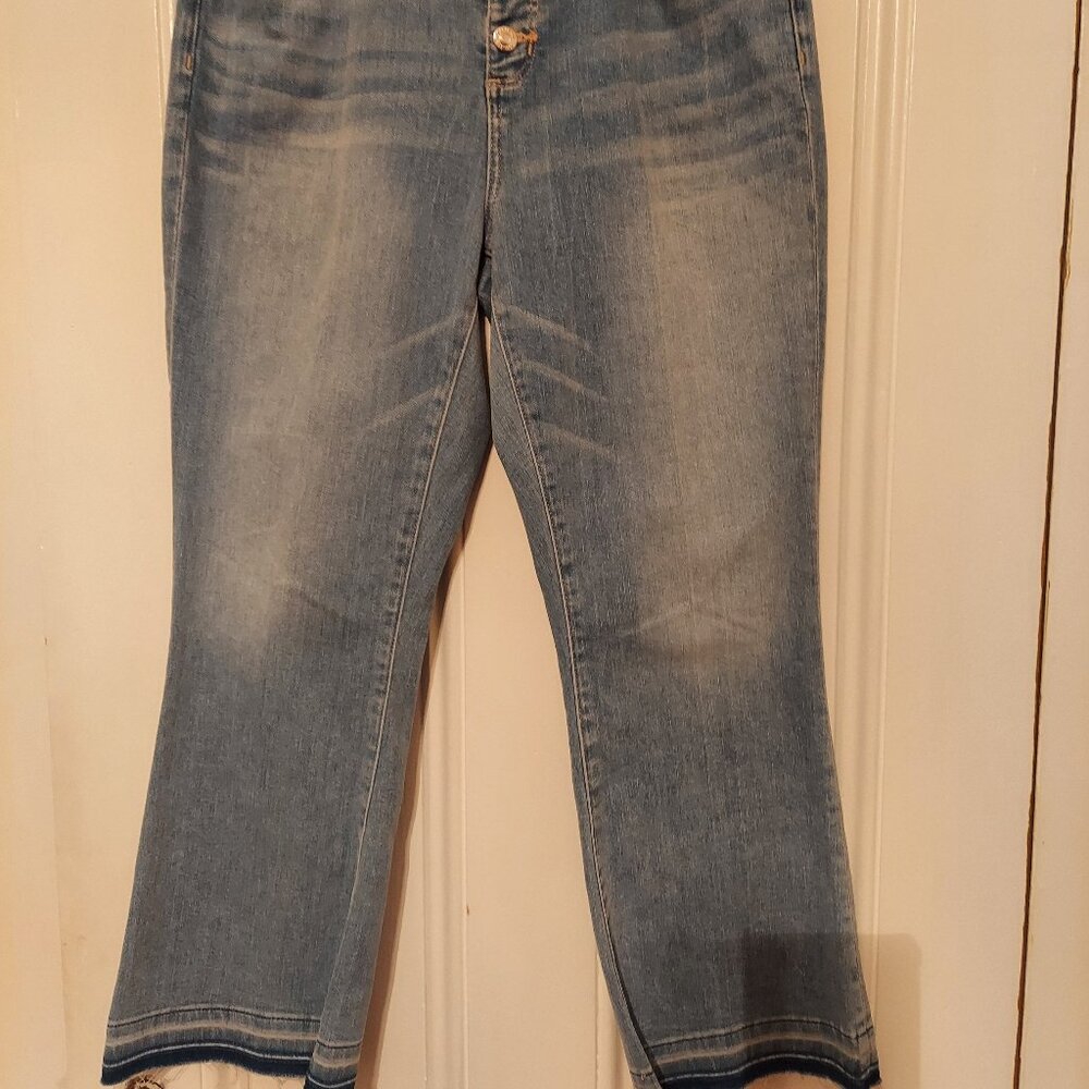 NWT LOFT High Rise Mid tone Denim Kick Crop w/ Let Down Hem size 10 Curvy